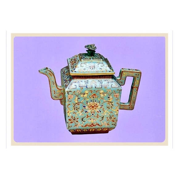 Cloisonné Postcard from Taipei National Palace Museum - Picture 1 of 2